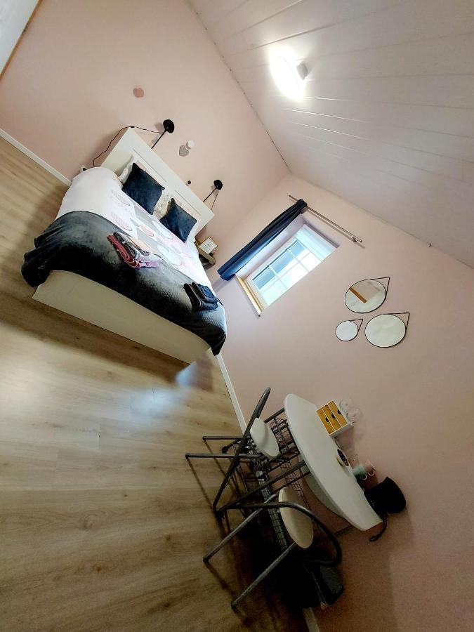 Joli Nid Au Coeur Des Ardennes Bievre Room photo